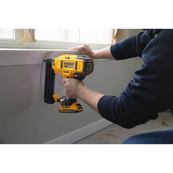 Home depot dewalt discount cordless brad nailer