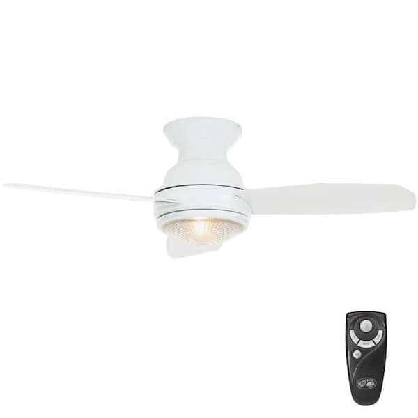 Hampton Bay Sovana 44 in. Indoor White Ceiling Fan with Light Kit and Remote Control