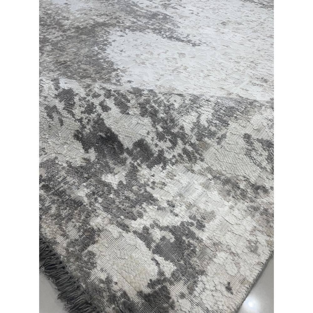 Ivory Beige Hand-Knotted Wool Area Rug, 7' x 9'