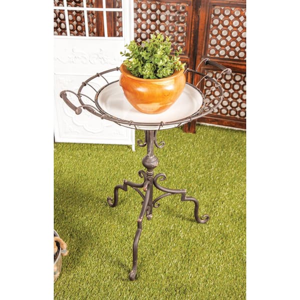 Litton Lane Black Metal Farmhouse Accent Table