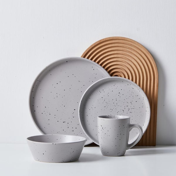 Stone Lain Jade 16-Piece Dinnerware Set Stoneware, Service For 4, Light Gray