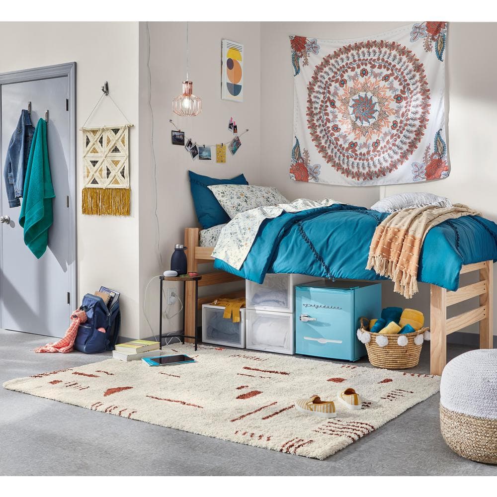Kids' Geometric Shag Rust & White 5'3" x 7' Area Rug