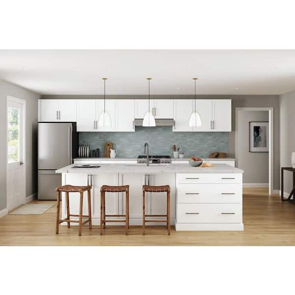 Hampton Bay Courtland in Polar White