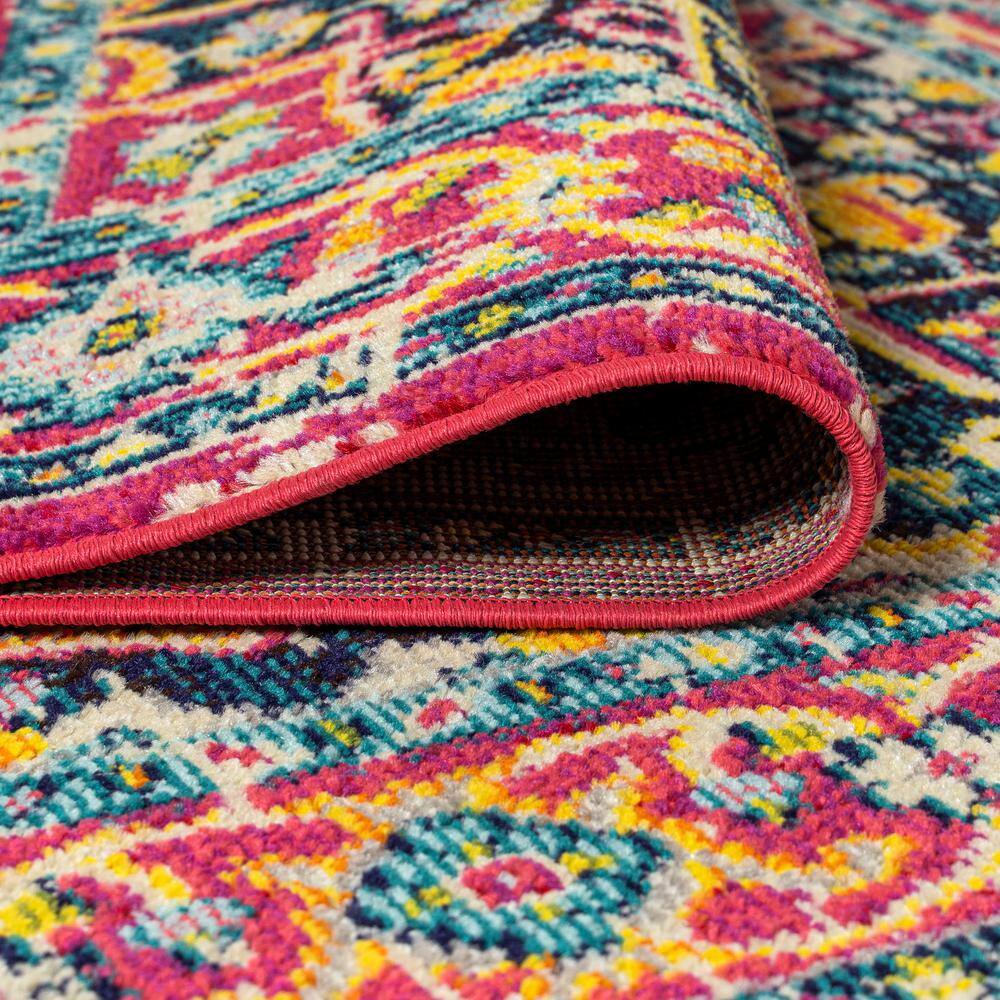 Brooklyn Red and Pink Synthetic Medallion 4' x 6' Area Rug