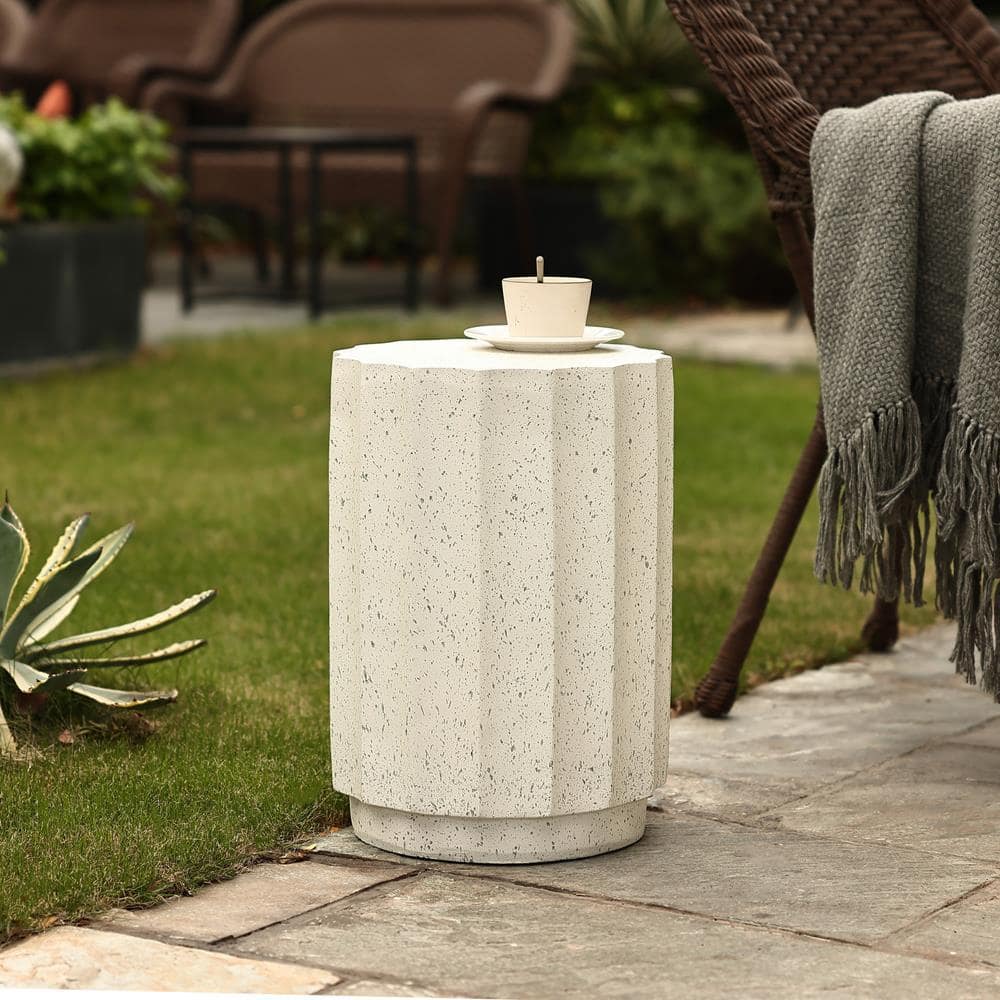 LuxenHome Off White and Gray Cement Fluted Round Side Table