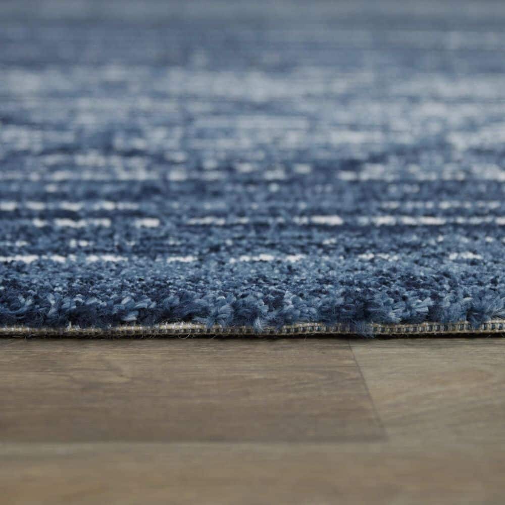 Madera Gray and White Synthetic Non-slip Rectangular Area Rug