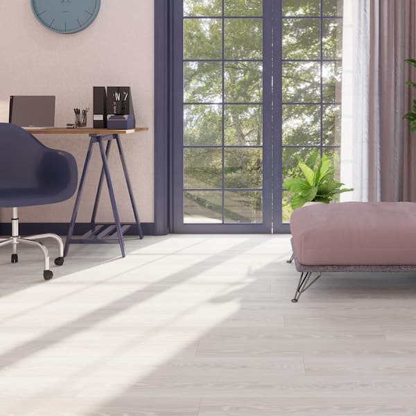 Lucida Surfaces MaxCore Pro Grieige 20 MIL x 7.3 in. W x 48 in. L