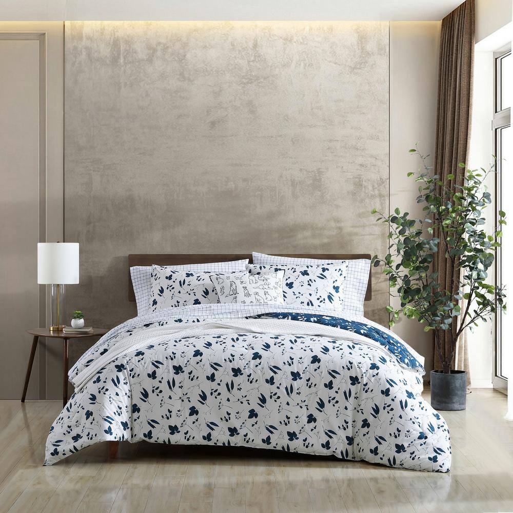 ED-Ellen DeGeneres  Cyanotype Floral 3-Piece Reversible White and Blue Cotton King Comforter Set - 1