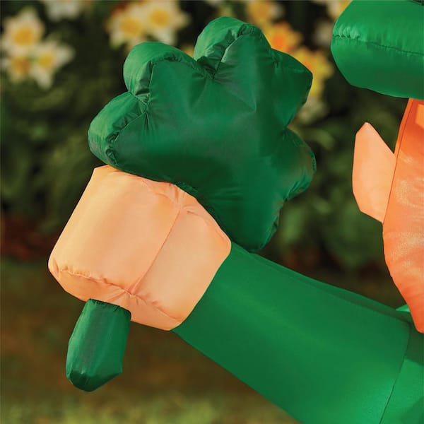  Gemmy 3.5' St Patricks Day Leprechan Irish Leprechaun Airblown  Inflatable Lighted Decoration : Patio, Lawn & Garden