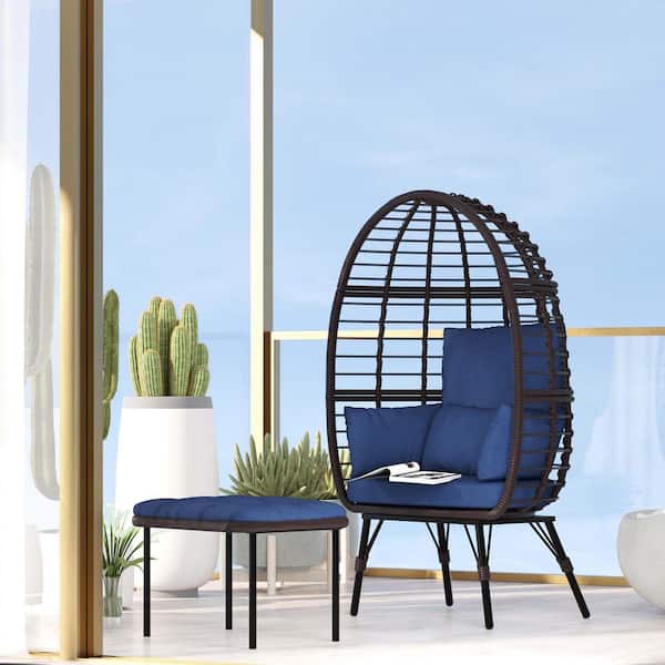 Zeus & Ruta Outdoor Brown Wicker Lounge Chair Egg Chair with Blue Cushion and Sturdy Frame for Patio Lawn Porch