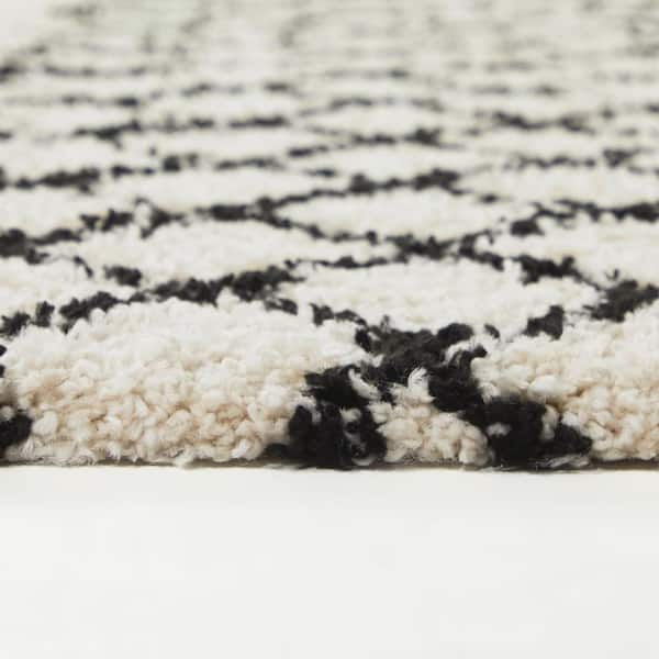 Catrin Charcoal 7 ft. 10 in. x 10 ft. Moroccan Area Rug