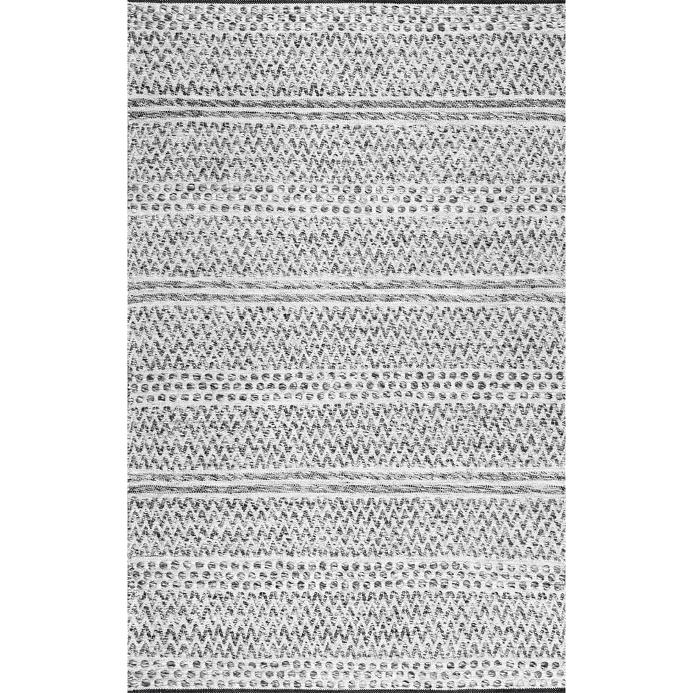 Natosha Indoor/Outdoor Chevron Striped Silver 5 ft. x 8 ft. Oval Area Rug price history on PriceWatchPro
