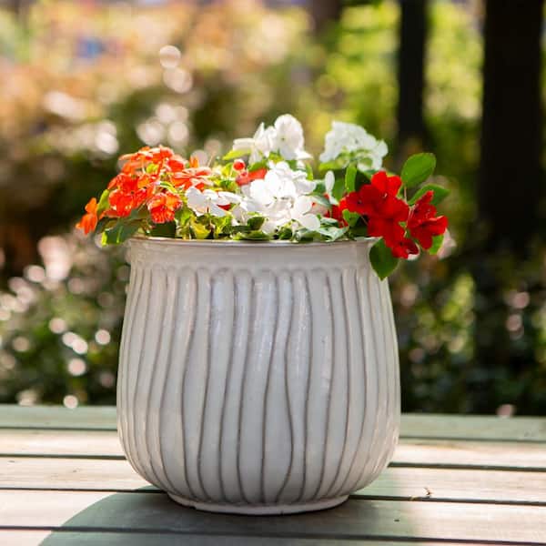 フラワー・リース P-CHAMBER . SRLMEX-L / P-P POT 7 in. x 6.5 in. Riverside Decorative Ceramic Planter - Creamy