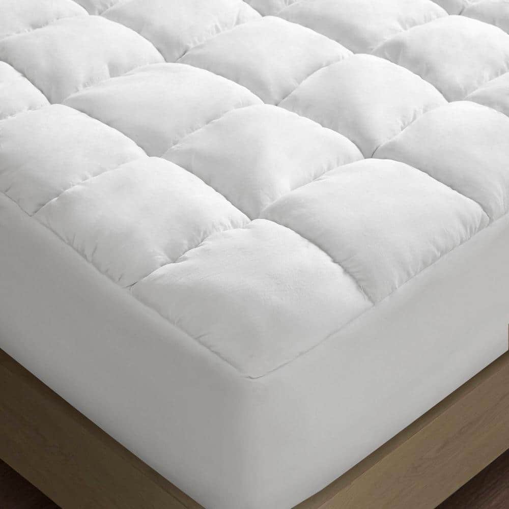 Twin White Down Alternative Mattress Pad with 3D Puff Stitching