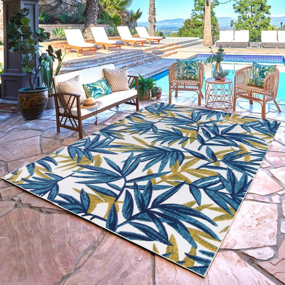 Fosel Bumba Blue and Green Synthetic Flat Woven Rug, 5' x 7'