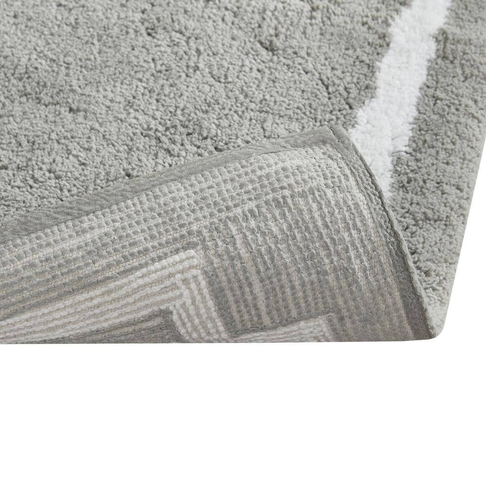 Evan 40" x 24" Gray Cotton Tufted Bath Rug