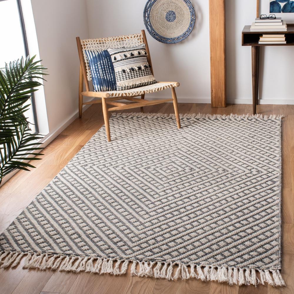 Natura 5 ft. x 8 ft. Ivory/Black Diamond Stripes Area Rug price history on PriceWatchPro