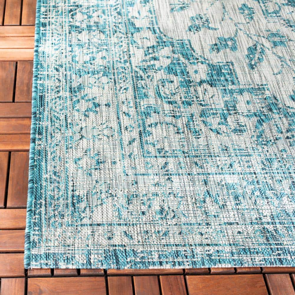 Gray and Blue Square Synthetic Indoor/Outdoor Rug