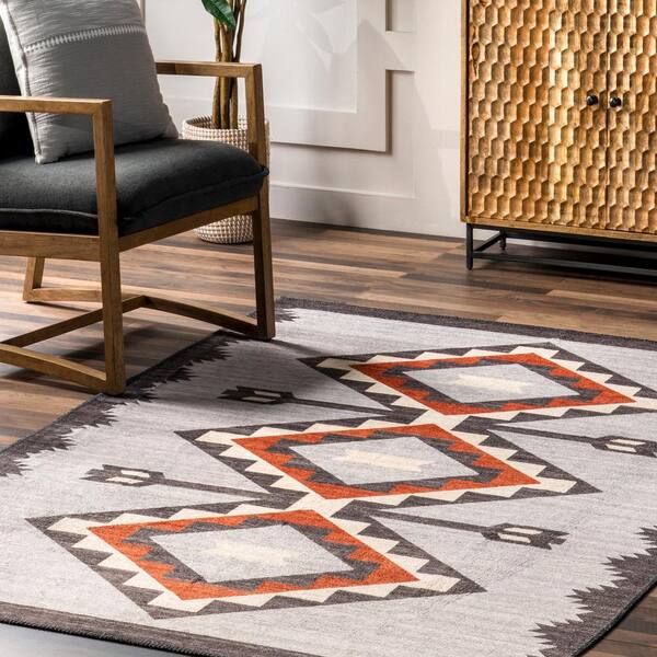 tamu  gray-nuloom-area-rugs-svmn07a-