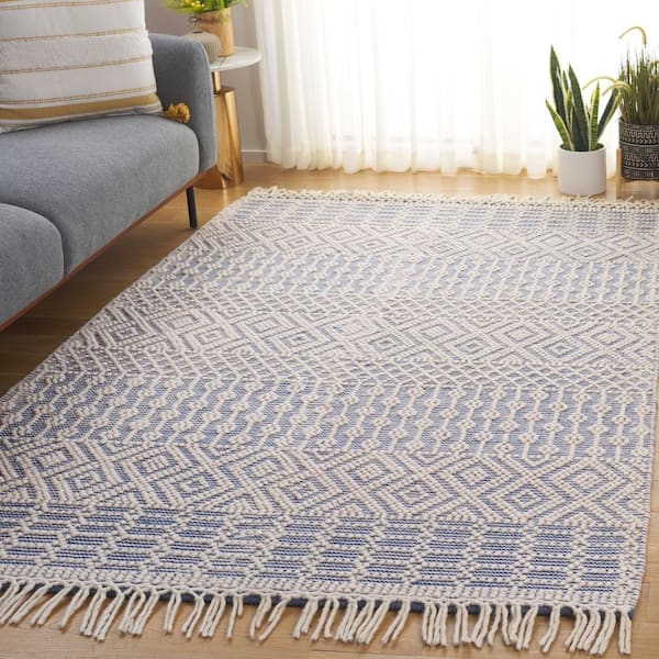 Natura 2 ft. x 4 ft. Ivory/Blue Geometric Tribal Area Rug