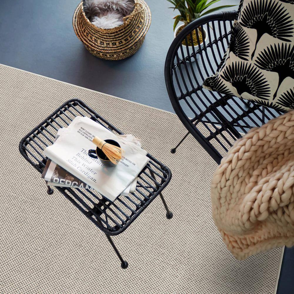 Ivory 5' x 7' Synthetic Flat Woven Reversible Rug