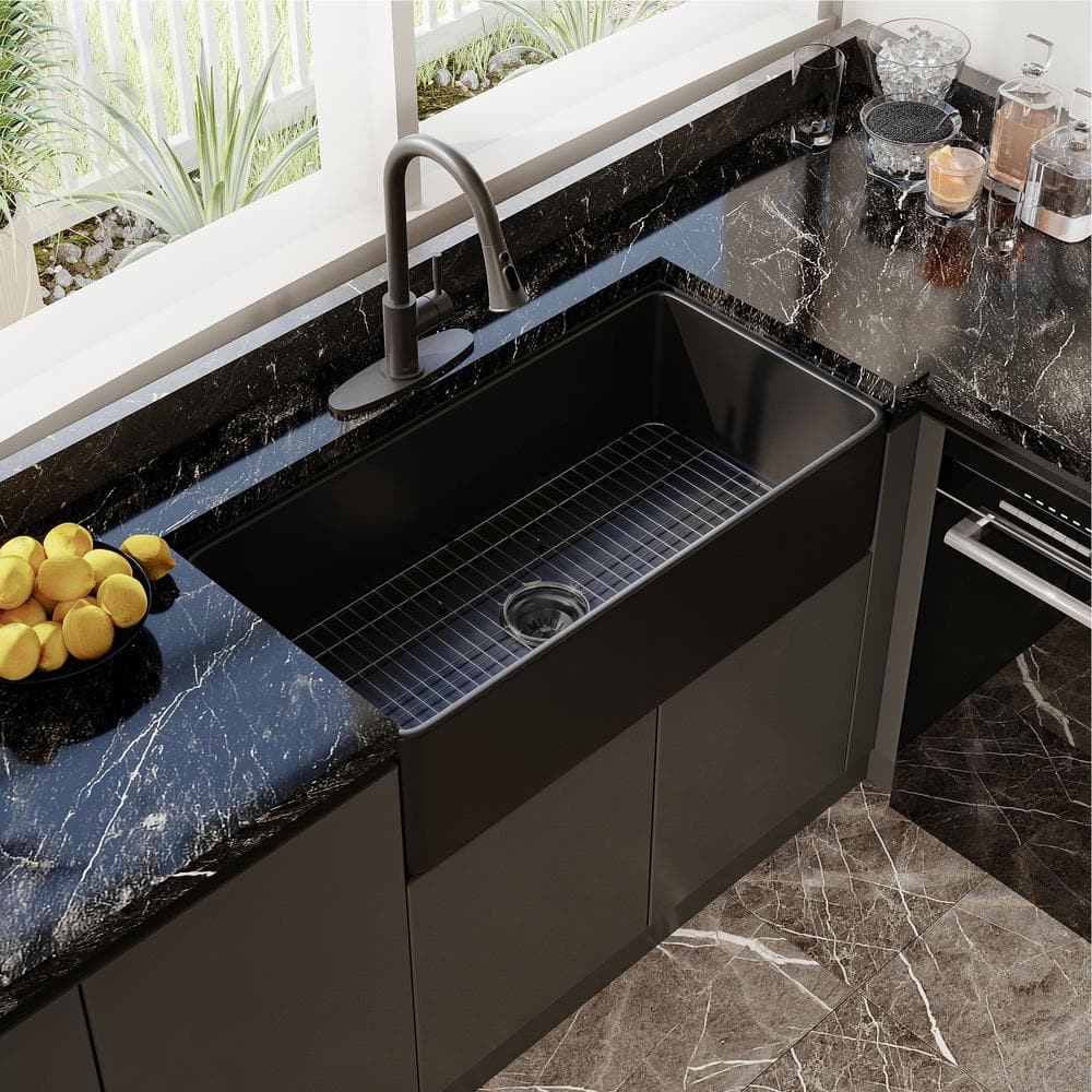 https://images.thdstatic.com/productImages/aaa9bab2-65ff-46a8-8e24-f741947fa402/svn/36-in-matte-black-fireclay-kitchen-sink-with-matte-black-kitchen-faucet-casainc-farmhouse-kitchen-sinks-ca-b36-d3411mb-64_1000.jpg
