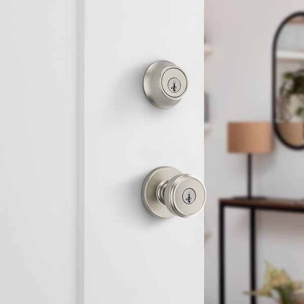 Maven Keyed Entry Knob and Single Cylinder Deadbolt Combo Pack featuring SmartKey Security in Satin Nickel