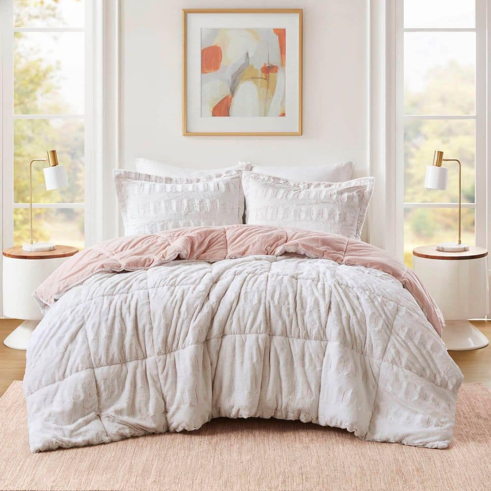 Blush King Faux Fur Reversible Bedspread Set