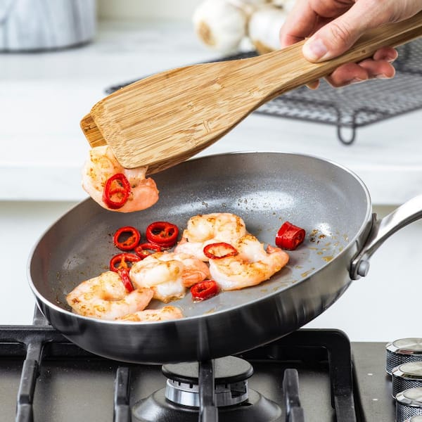 https://images.thdstatic.com/productImages/aae4bf89-e3f8-4c15-9c6a-dee993b19e0a/svn/stainless-steel-greenpan-skillets-cc007021-001-fa_600.jpg