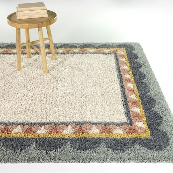 Ginette Blue 5 ft. x 7 ft. Scallop Border Area Rug