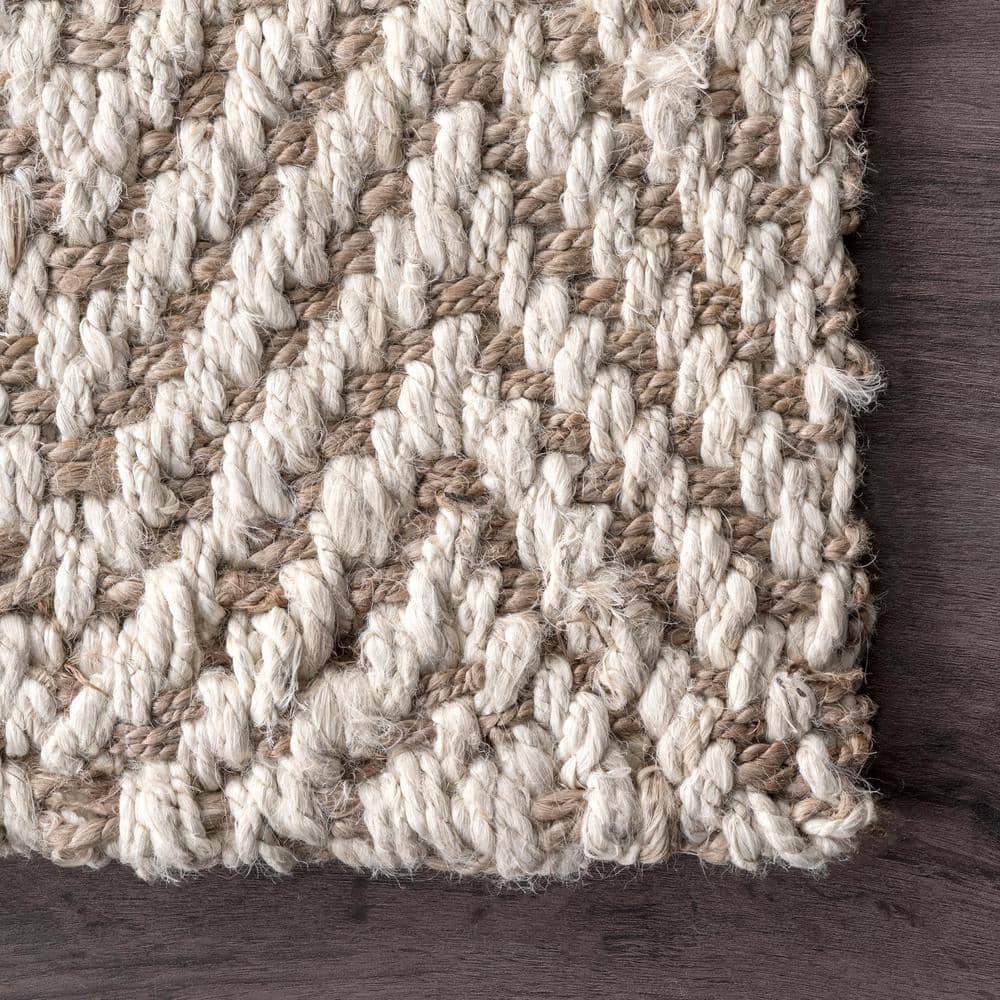 Vania Off-White Chevron Handmade Cotton 5' x 8' Area Rug
