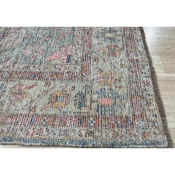 Rust Hand-Woven Wool Classic Oriental Design Rug, 6 ft. x 9 ft. Area Rug