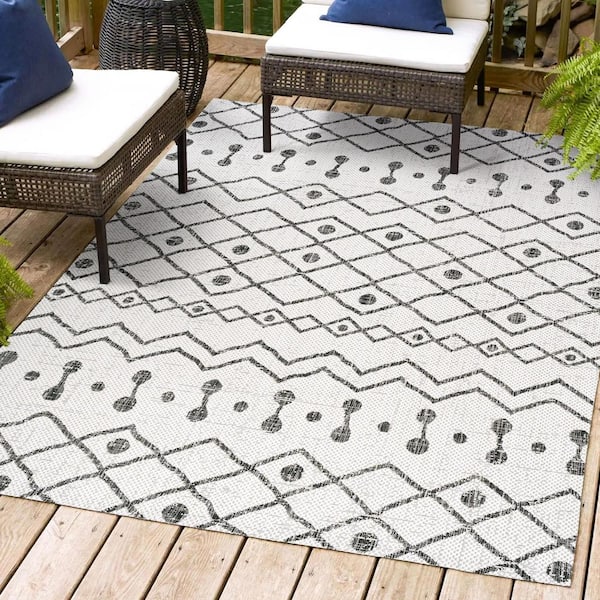 Nokat Modern Bohemian Ivory/Black 8 ft. x 10 ft. Indoor/Outdoor Area Rug