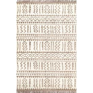 nuLOOM Kiah Medallion Beige 8 ft. x 11 ft. Indoor/Outdoor Patio Area ...