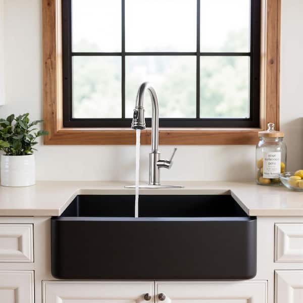 Single Handle Pull Down Sprayer Kitchen Faucet with Pull Out Spray Wand in Brushed Nickel