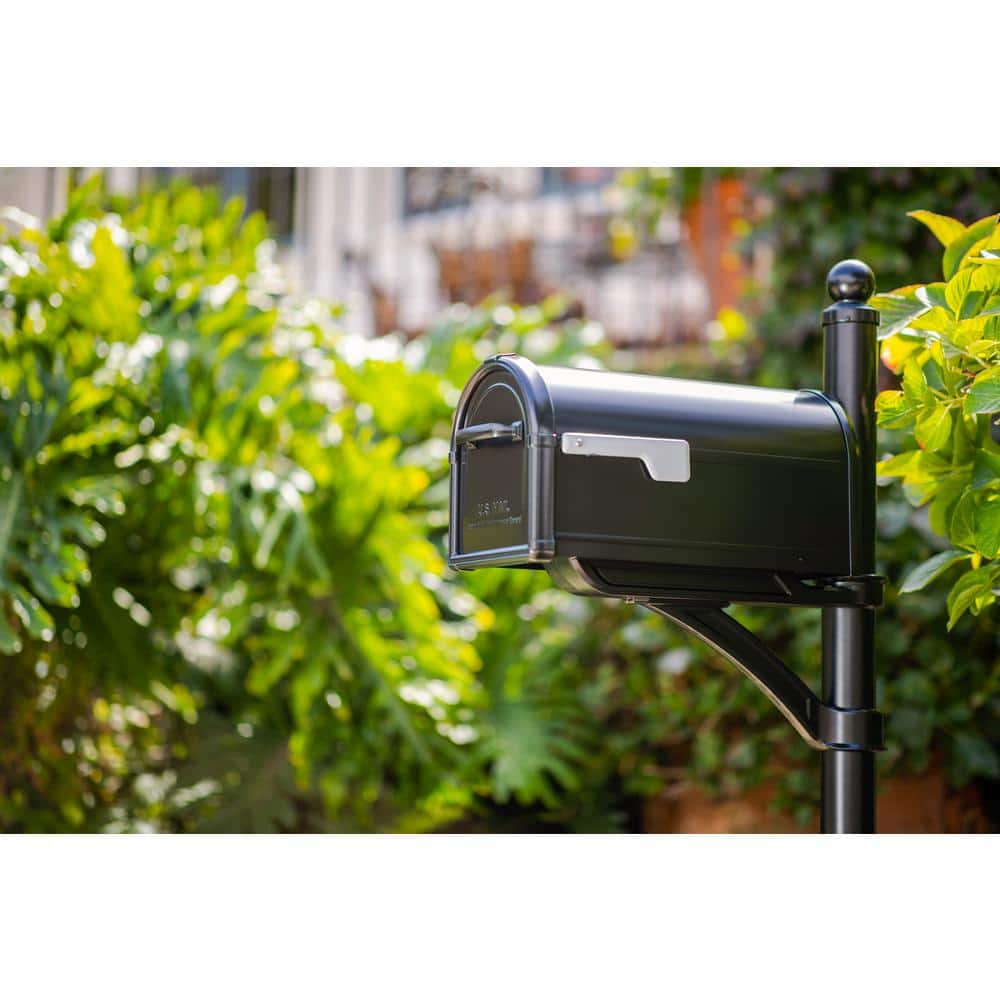 Hillsborough Black Large Aluminum Post Mount Mailbox