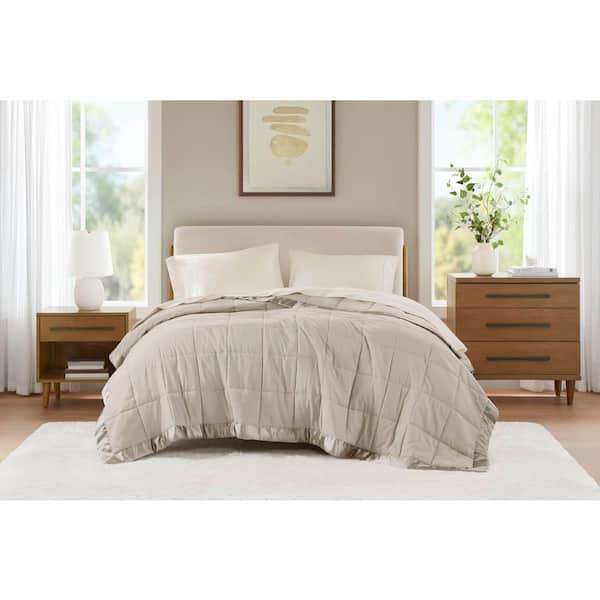 Madison Park Prospect Lightweight Grey Down Alternative Twin Quilted Blanket with Satin Trim