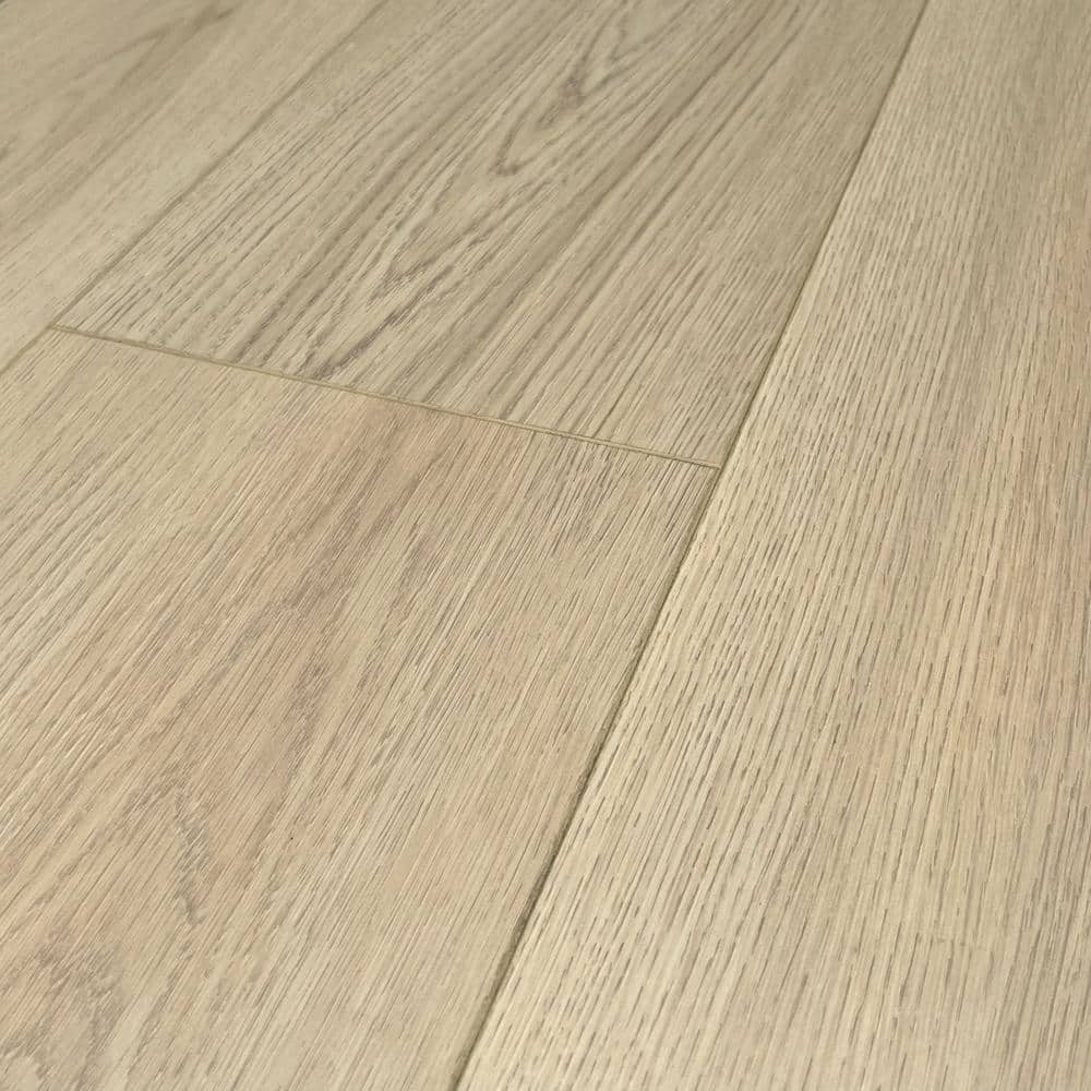 Mansion Aspen Oak EIR 12 mm T x 9.3 in. W Uniclic HDF AC5 Waterproof Lamina