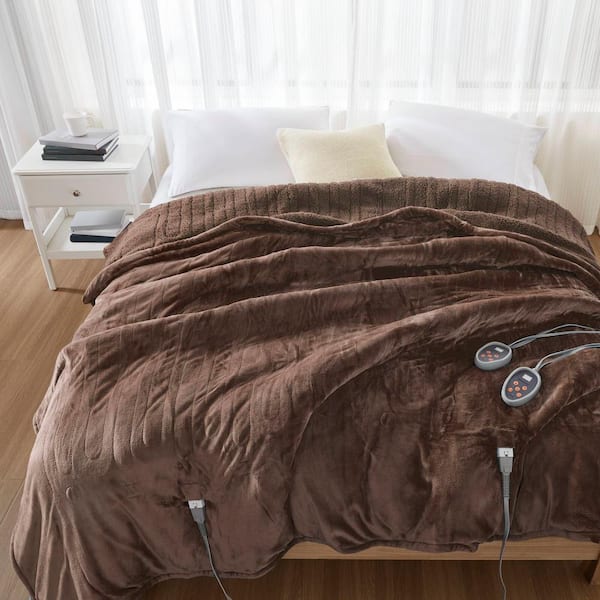 Beautyrest 84 in. x 90 in. Heated Microlight to Berber Chocolate Queen Blanket