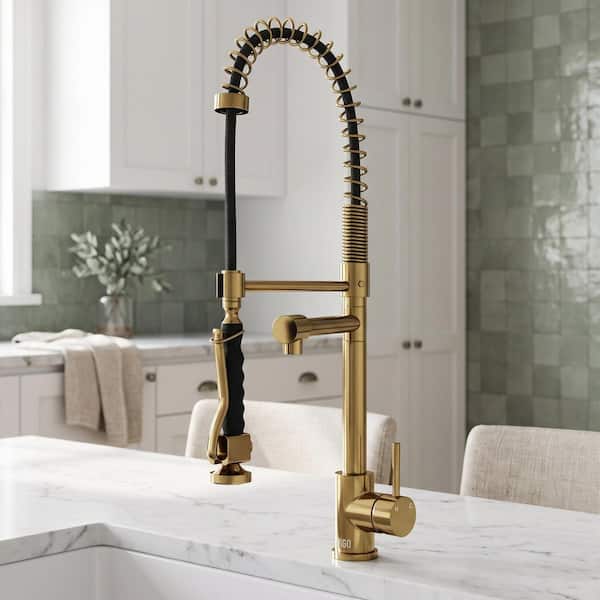 VIGO Zurich Single Handle Pull-Down Sprayer Kitchen Faucet in