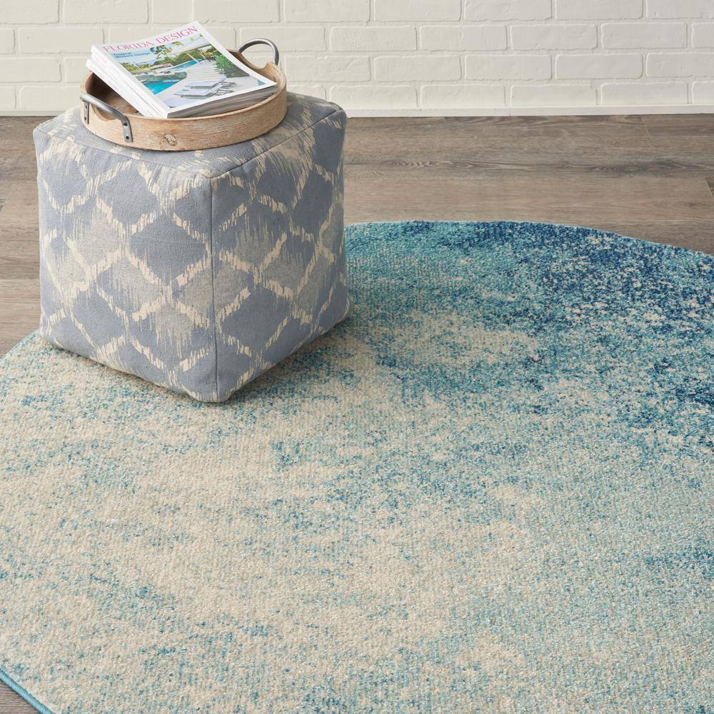 Navy and Light Blue Round Synthetic Geometric Rug, 4' Diameter