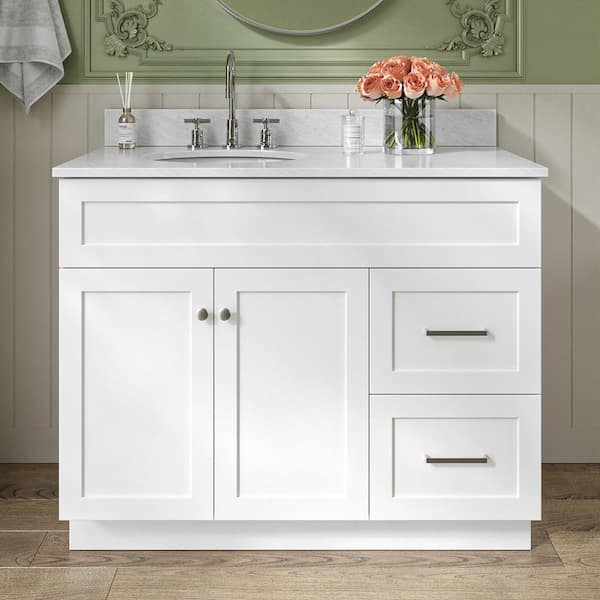 ARIEL Hamlet 42 in. Single Sink Freestanding Bathroom Vanity in White with 0.75" Carrara White Marble Top