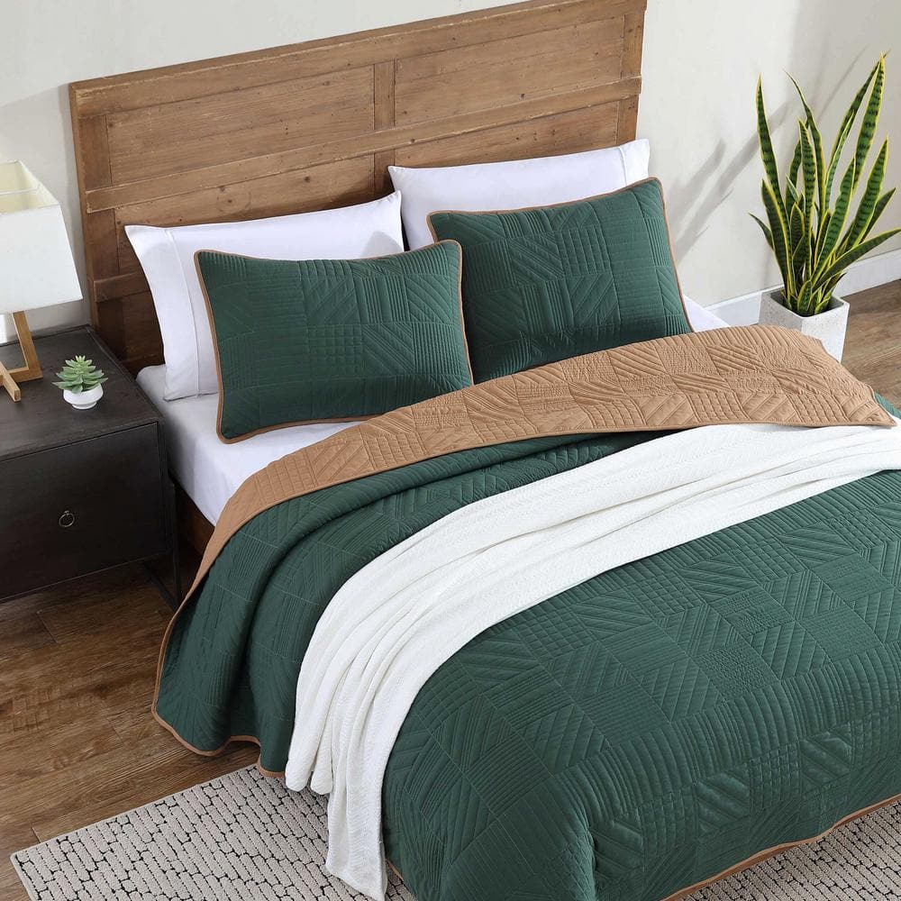 Full Reversible Brown and Green Microfiber Quilt Set