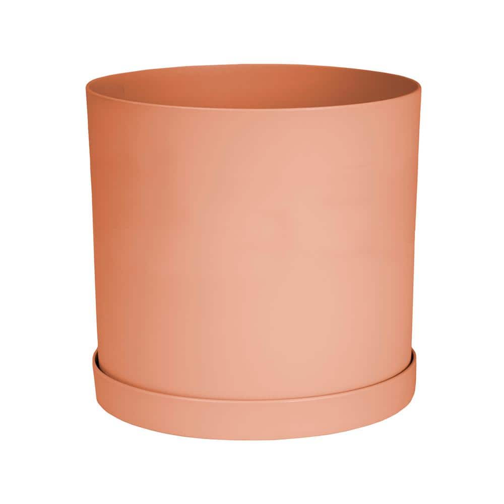 Contemporary Muted Terra Cotta Round Resin Planter with Saucer, 9.5"