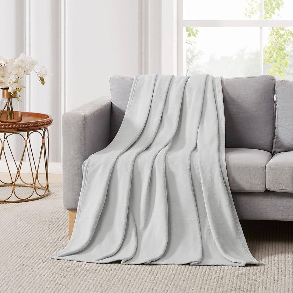 Ultra Plush Polyester Grey 50 x 70 Throw