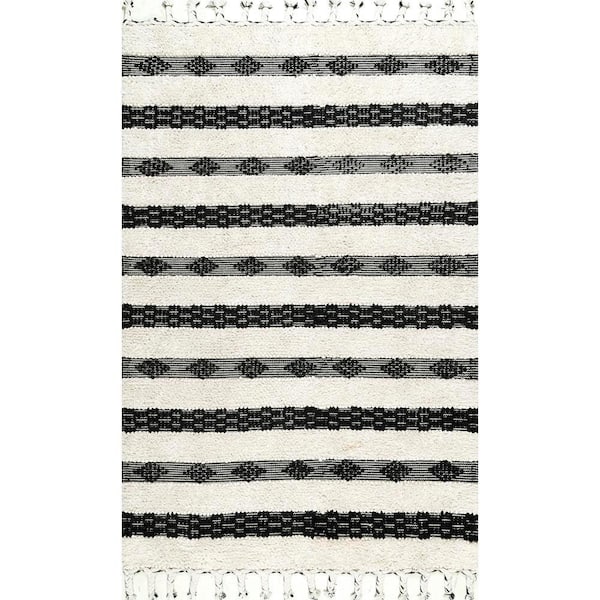 nuLOOM Delia Moroccan Ivory 5 ft. x 8 ft. Area Rug