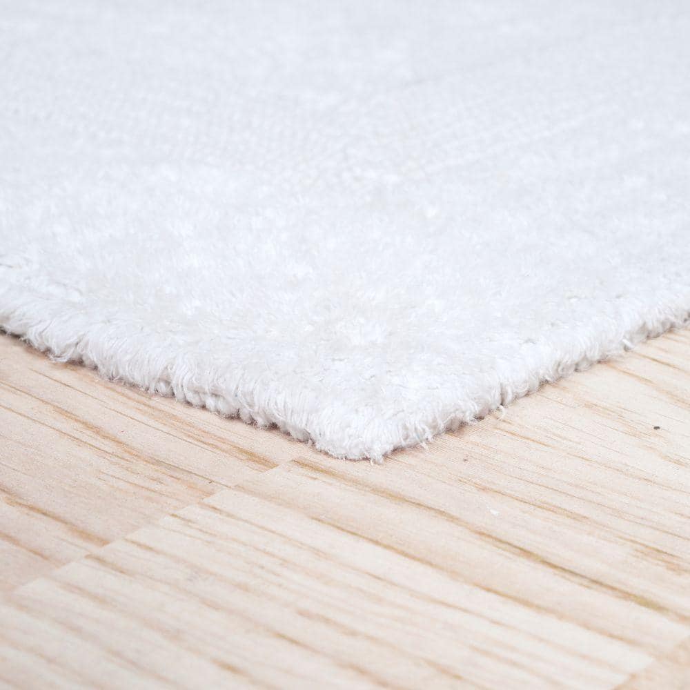 White Cotton Reversible Long Bath Rug