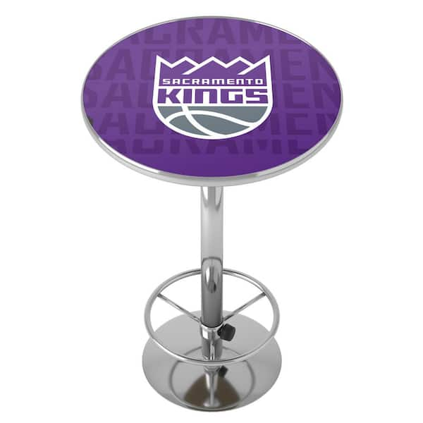 Why do the Kings have purple as their main color?