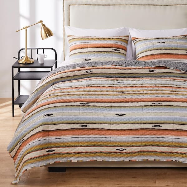 Painted Desert 3-Piece Rose Polyester Full / Queen Quilt Set