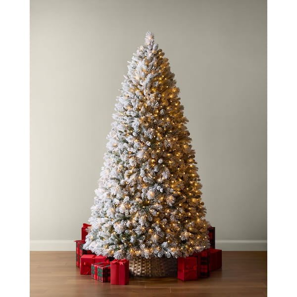 9 ft Glistening Pine Flocked LED Pre-Lit Tree T18